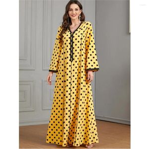 Etniska kläder Eid Party Polka Dot Print Abayas för 2024 Muslimska kvinnliga klänningar Dubai Kaftan Islamiska Turkiet Arabiska Robe Evening Jalabiya