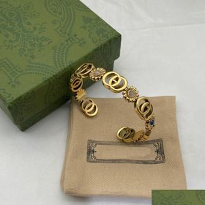 نسخ عالية v Gold Bangle Women Sier Bracelet Designers Open Jewelry Gold Flower Love G for Mens Tiger Barkles Party Gift Fashion Droper Br dhoph