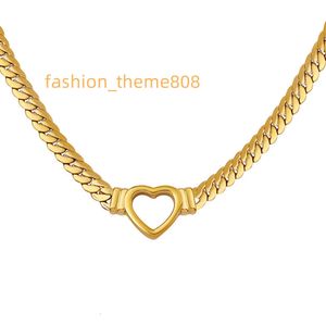 IVIAPRO Jewelry High End 18K Gold Plated Heart Shape Stainless Steel Cuban Chain Necklace Tarnish Free Waterproof