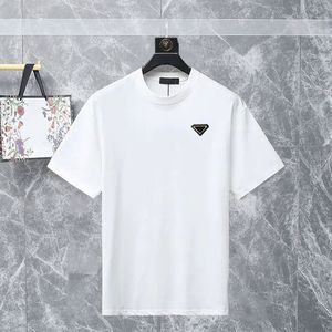 Lüks Tshirt Erkekler Kadın Tasarımcı Tişörtleri Kısa Yaz Moda Günlük Kısa Kol Marka Mektubu Yüksek Kaliteli Çift Tişört Tasarımcıları T-Shirt İngiltere Futbol Gömlek