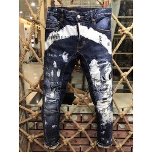 Men dżinsy hole jasnoniebieski gorąca sprzedaż ciemnoszara Włosze marka długich spodni spodnie uliczne jeansu chude szczupły proste motocykl D2 dżins