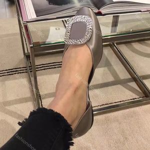 Rogerviviers damskie buty buty płaskie obcasy Pumpy Wysokiej jakości satynowe okrągłe głowic Diamond Bute But damskie obcasy luksusowe projektanci