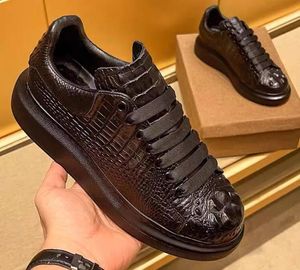 Designer Men Business Crocodilo Sapatos de couro de couro genuíno Moda casual Sapatos de festas Sapatos de casamento Round Toe Lace-up Sapato formal de escritório Britânico