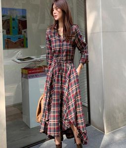 Vintage Spring Elegant Plaid Dress for Women Stäng ner krage långärmad hög midja med skärmar oregelbundna avslappnade klänningar4414216