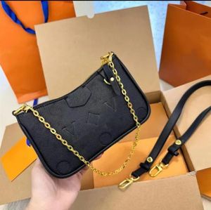 Easy Pouch Leather Shoulder Bag Crossbody Embossed Flower Chain Handbag Mini Bags M81066 M80349 A032