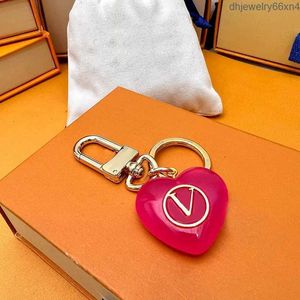 Designer Keychain Womens Pink Heart Key Ring Luxury Classic Letters Portachiavi Gold Chain Fashion Bag Charm 88nq Sowy