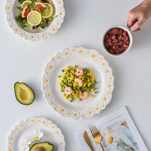 Tallrikar nordiska stil keramiska bordsartiklar lilla tusensköna mönster middag tallrik bakad risskål grunt skål sallad Bakeware rätter