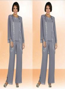 Modest 2019 Grey Chiffon Mother Of The Bride Pant Suits With Long Sleeve Jacket Jewel Neck Column Embroidery Grey Formal Suits Cus1201557