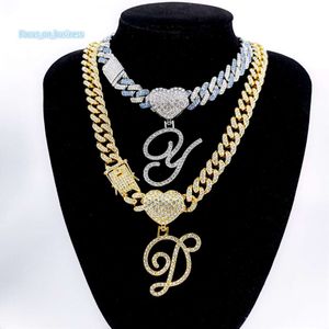 Prezzo ragionevole grande oro 925 argento moissanite Ciondolo con lettera corsiva pendente collana a catena a maglia cubana