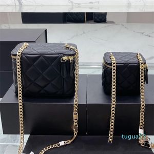 Classic Designer Mini Vanity Shoulder Bag wallet Quilted Gold Hardware Chain With Metal Tab Zipper Small Crossbody pouch