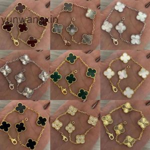 Van Clover Jewelry Van Clover Bilezik Dört Yaprak Yonca Bilezikleri Cleef Pure Silver Clean Gelişmiş Yeni 925 Beş Çiçek Renksiz Kız Arkadaşı Hediyesi