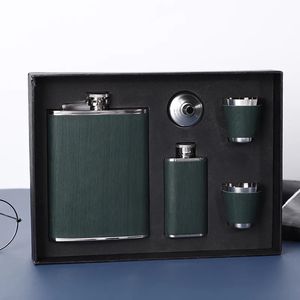 301400ml 2 kolvar Portable Flagon Hip Flask Set With Cups For Whisky Vodka Wine Pot Alcohol Outdoor Gift Drinking Bottle 240122