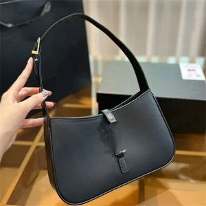 Heißer Verkauf 2023 Designer -Umhängetasche, Achselwomen French Stick Leder Hobo Wallet Satteltasche