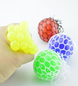 Roliga leksaker Antistress Face Reliever Grape Ball Autism Mood Squeeze Relief Healthy Toys Funny Geek Gadget för Halloween Jokes9826531