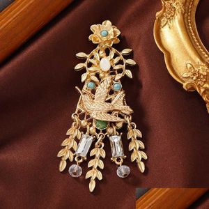Pins broches adquirir cor de ouro Llow para mulheres luz luxo pingente borla tendência broche estilo étnico uni moda jóias g230529 gota dhmf2