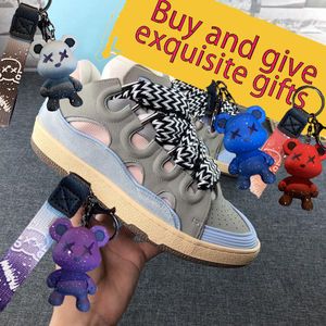 Limited time gift giving! Casual men and women shoes fashion star wearing the same style pop shoes new hit color board shoes show new sports shoes