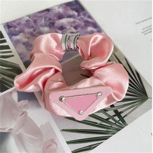 Projektant literowy gumowy opaska gładka tkanina Dziewczyny Ring Bow Brand for Charm Women Hairjewelry Fashion Hair Akcesoria