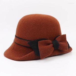 Berets Elegant Formal Women Wool Hat Warm Felt Winter Fedora Pearl Bowknot Cloche Bowler Ladies Party Wedding