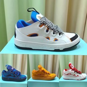 Scarpe da uomo firmate Scarpe casual nuove scarpe da donna sneaker stringate in pelle piattaforma da donna Scarpe da ginnastica da corsa Scarpe da ginnastica da donna con suola spessa taglia 35-42-43-45 us4-us10 Con scatola