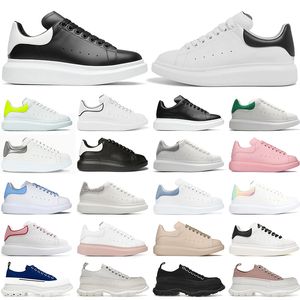 Kobiety mężczyzn Buty Casual Buty Projektantki trampki Alexandersmcqueensss śliski niski koronkowy w górę niski poziom zamszu w stylu vintage ponadgabarytowe gumowe strefy platform