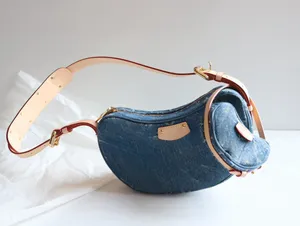 Fashionabla kvinnors axelväska 10a Top Denim Bag Luxury Designer Pea Bag