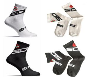 Nuovi calzini da ciclismo Uomo Donna Sport Outdoor Nero Bianco Traspirante Bici da strada Calzini da corsa Outdoor17840113