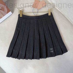 Miui Miui Skirtsデザイナー秋のショートスカート女性デザイナードレス