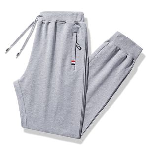 Sweetpants Mens Tasarımcı Pantolon Erkekler Prada Spor giyim Sportpants Gevşek Gerilebilir Elastik Bant Rahat Moda Sıradan Nefes Alabilir Açık Mekan Fitness Lüks Boyut