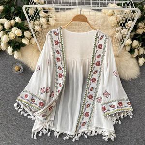 Kvinnors trenchockar Sommarskjorta Bohemisk semesterstil broderad Tassel Chiffon Cardigan midja Kvinnliga smala korta toppar