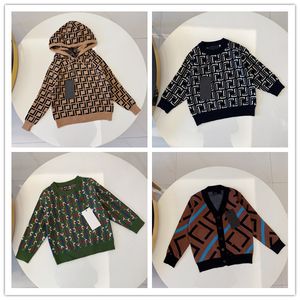 baby tröja tröja pojkar flickor streetwear hög krage unisex höst vinter tröjor tryckt jumper tyg designer barn kläder