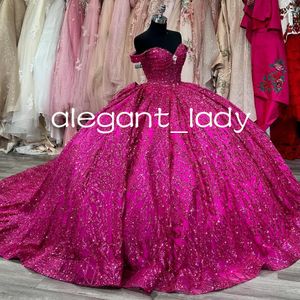 자홍색 자주색 반짝이는 공주 Quinceanera 드레스 어깨 길터 크리스탈 스팽글 무도회 스위트 15 vestidos de cerimonia
