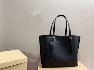 Luxury designer Elegant Tote handbag high quality Classic minimalist Shoulder Bag woman versatile Fashion Trend Leisure Shopping Satchels traveling briefcase
