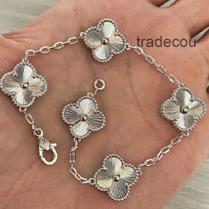 Van Clover Jewelry Cleef Four Leaf Clover Armband 2024 Luxury Clover Designer Armband Pearl 4 Pieces 18k Gold Necklace Earrings Wedding Laser B B