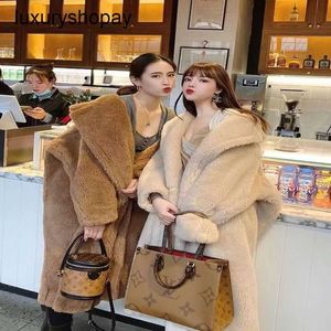 Top Maxmaras Teddy Bear Coat Womens Cashmere Coats m Family Melad New Years War Robe Sheep Camel Cut Fleece Fur Mid Length Womens Winter