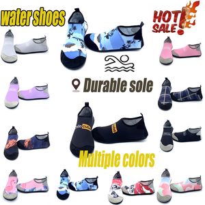 Simning av vattenskor för män kvinnor barfota strandsandaler uppströms aqua dykskor fitness yoga surf vandring vada sneakers big size34-45