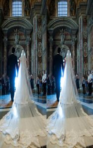 2019 vintage encantador véus de noiva pura duas camadas tule rendas acessórios de noiva longo catedral véu de casamento pente branco puro3585386