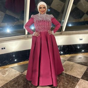 Oszałamiające muzułmańskie bal maturalny Linia Plating Pleat Peatle Pearls Kafan Formal Dress Plus Size Vestidos de Fiesta 326