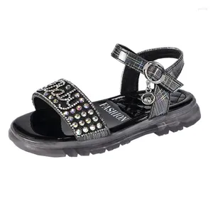 Sandali 2024 neonate bagliore scarpe leggere estive per bambini principessa fiocco in gomma morbida suola colorata lampada pantofole per bambini
