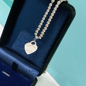 Classic Luxury Designer Jewelry Simple Stars Moon Lover Women and Man Alloy Long Round Necklace Festival Best Gift with Box DWI5 DWI5