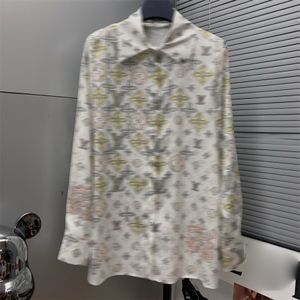 Kvinnors blusar French Shirt Designer Classic Long Sleeved Luxury Spring Green Flower Print Romantic Elegant Loose Cortile