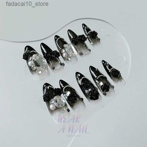 False Nails Handmade Luxury Wearable Long Fake Nails Black Rose Decoration Full Cover Artificial With Rhinestone Design Pressed On Nails Q240122