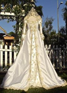 Gothic Victorian Fantasy Wedding Dress Long Sleeve Satin A Line Bridal Gown With Hat Wrap Gold Lace Appliqued Vintage Wedding Dres7234600