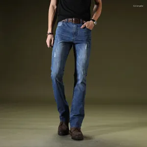 Jeans masculinos 2024 Mens Street Flared Boot Cut Leg Denim Calças Casual Angustiado Rasgado Designer Skinny Bottom Calças Azul
