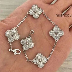 Van Clover Jewelry Cleef Bilezik Cazibe Bilezikler Lüks Van Yonca Tasarımcı Bilezik İnci 4 Yaprak 18K Altın Lazer Marka Bileklik Kolye Küpe Düğün Bir Jewelr 552