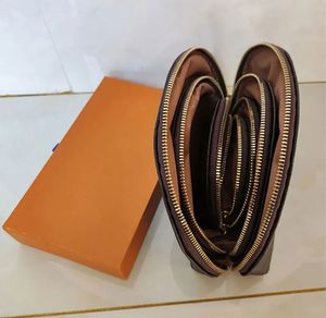 Sacos de alta qualidade Bolsas de moedas Conjunto de 4 bolsas de maquiagem para mulheres Bolsa de maquiagem cosmética masculina Embreagem Pendurada Artigos de higiene pessoal Kit de viagem Organizador de joias Bolsa casual carteiras femininas