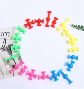 1000pcs barn DIY Creative Cartoon Plastic Toys 5 Colors Sucker Children Action Figures Toy Brain Imagination Sucing Suction Toy4485141