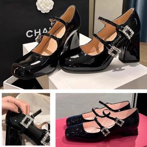 Slingback-Damen-Kleiderschuhe, Designer-Dreieck-Sandalen aus schwarzem Leder mit spitzer Zehenpartie, Slingback-Pumps, weißer Absatz, bequeme, modische Loafer-Sandale