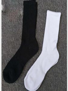 Kalınlaşmış ve uzun havlu alt spor çorapları tüm pamuklu siyah ve beyaz saf men039s SOCKS9652866