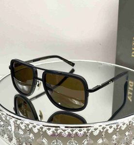 Designer Fashion sunglasses for women and men online store DITA frog mirror titanium frame MODEL:DRX-2030 with box IW38