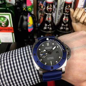 Luksusowe zegarki projektanta zegarków Męskie Mechaniczne zegarek automatyczny Sapphire Mirror 47 mm gumowe pasma obserwujące na rękę